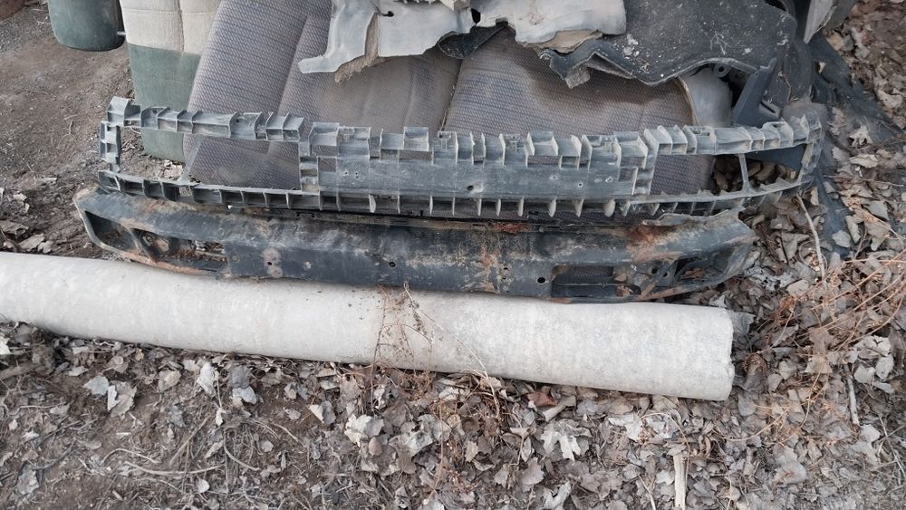 Бампер передни пассат б4