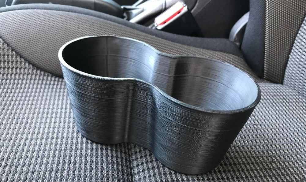 Предлагам услуги с 3д принтиране и консумативи за 3д принтери