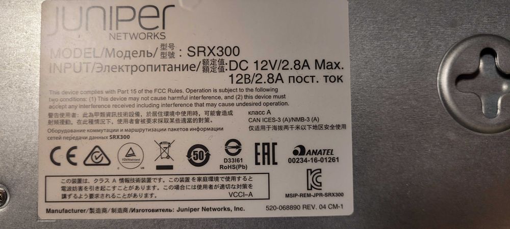 Router Juniper SRX300-SYS-JE, Refurbished