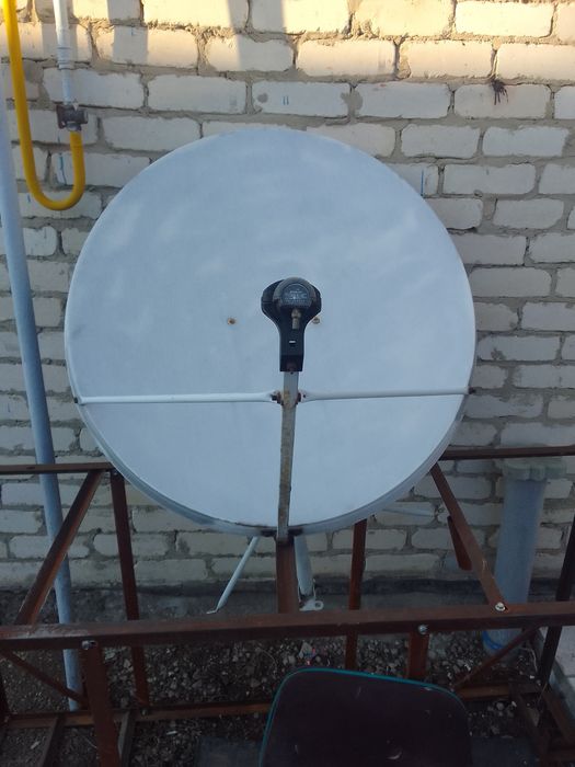 Продам тарелку спутниковую