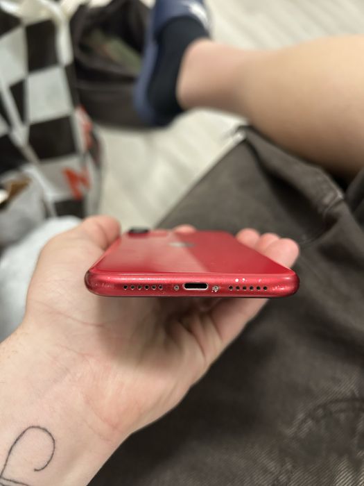 iphone 11 rosu 64gb