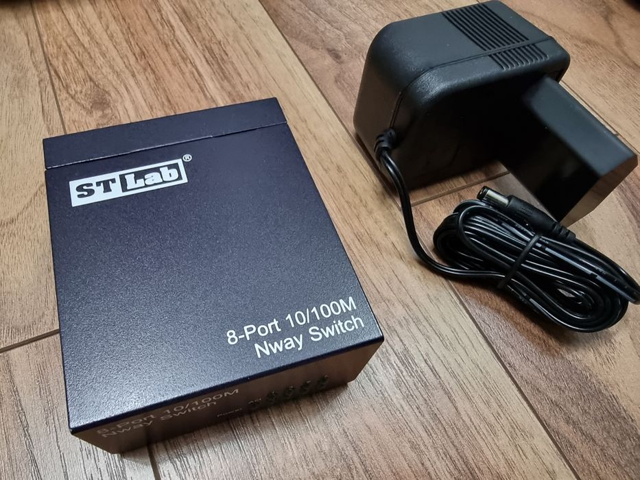 Switch ST-Lab N153 10/100M 8 Ports NWAY Switch