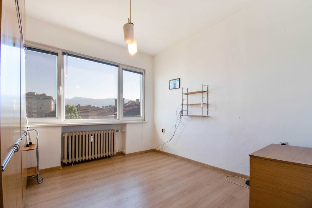 Продава се Двустаен апартамент в София, Оборище - 65 кв.м за 4077 €/кв.м - Снимка #7