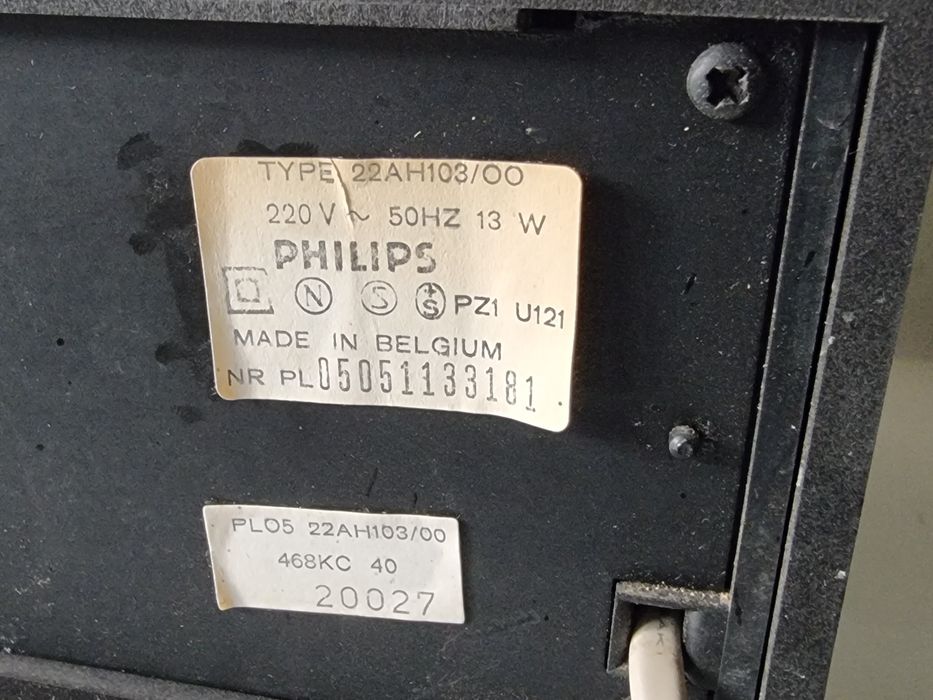 Philips 22AH305 и Philips 22AH103