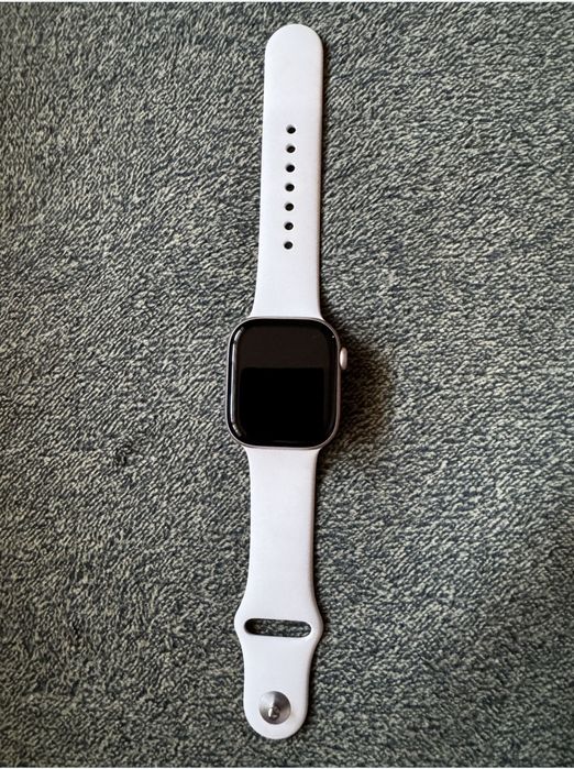 Vând Apple watch seria 10 42mm rozegold