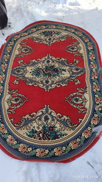 Палас на пол продам 10000