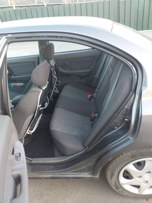 hyundai elantra 2005