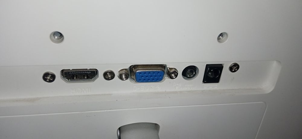 Philips manitor 24 li sotiladi
