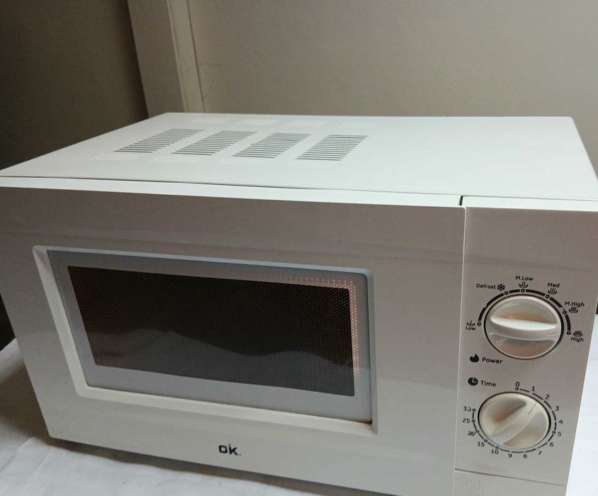 Микровълнова печка OK