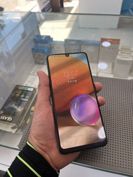 Samsung A32. 4/64