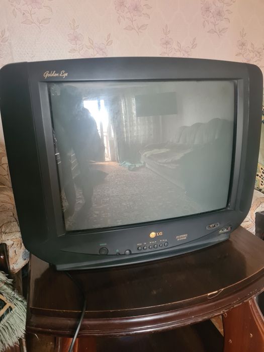 Продам телевизор с двд плеером