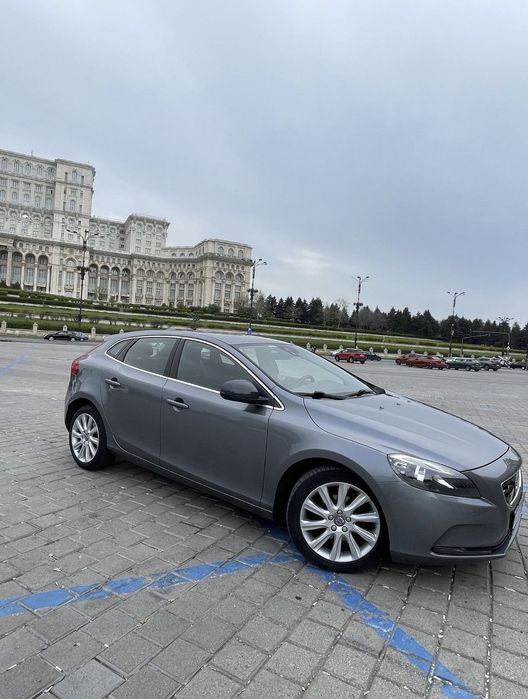 VOLVO V40 2015 — imagine 4