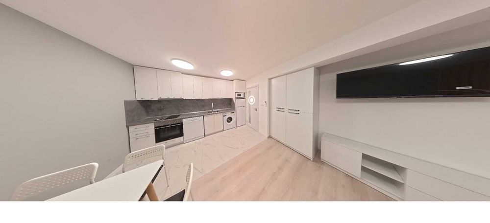 Дава се под наем Двустаен апартамент в Смолян, Нов център - 62 кв.м за 357 € - Снимка #1