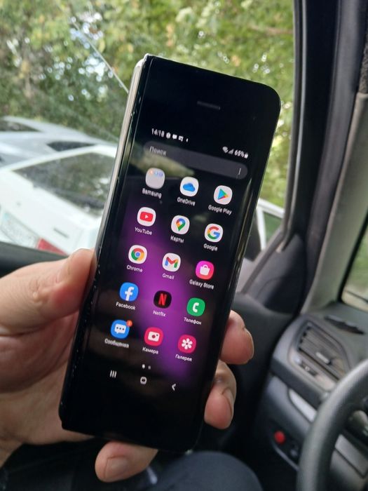 Продам Samsung Fold 5G