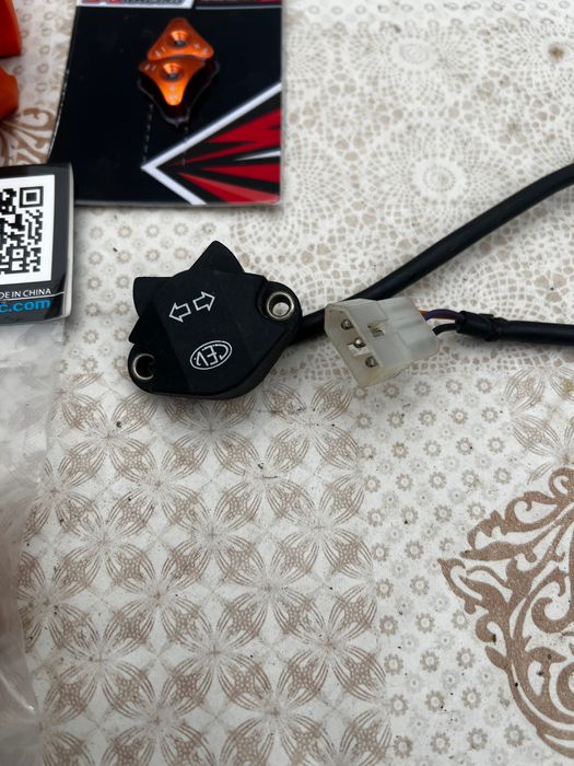 Ключ за мигачи KTM