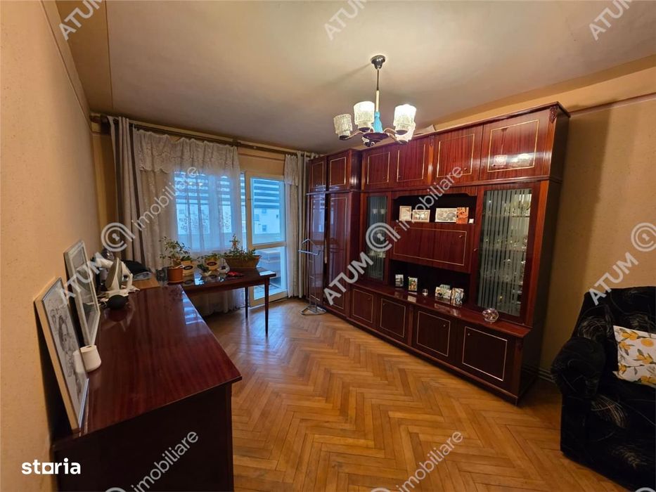 Apartament cu 3 camere decoamndate in zona Valea Aurie din Sibiu