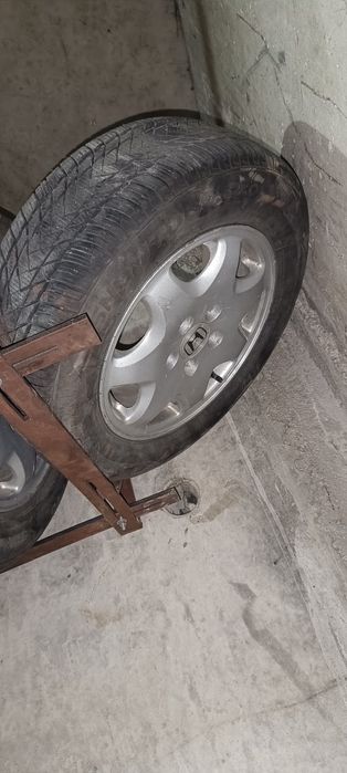 Продам диски с резиной 15