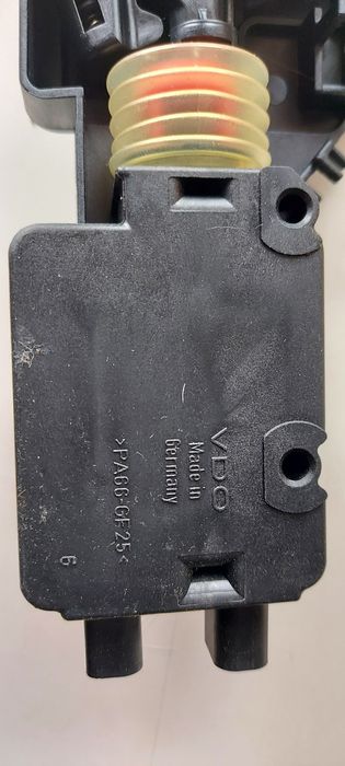 Центральный замок багажника