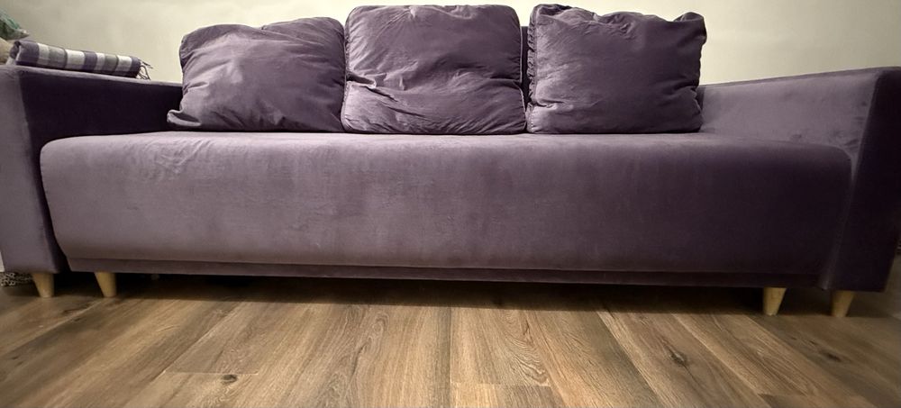 Диван в идеальном состоянии. Срочно, торг возможен