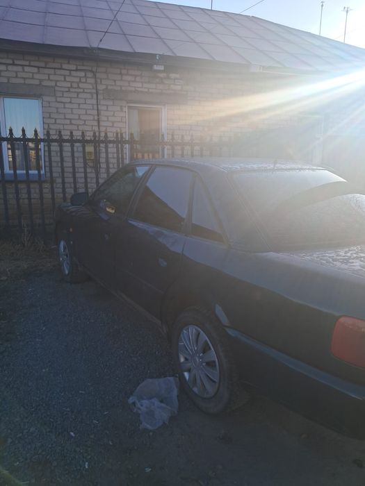 Продам Ауди  А6 С4