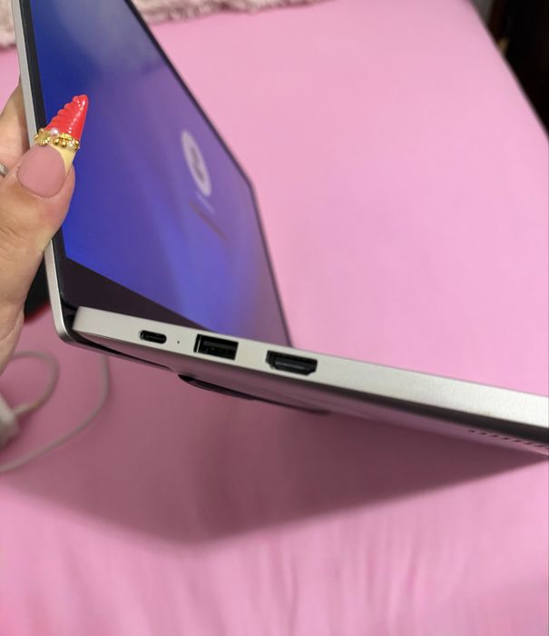 Vand laptop Matebook D15