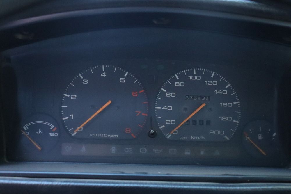 Мазда 626 gd 2.0