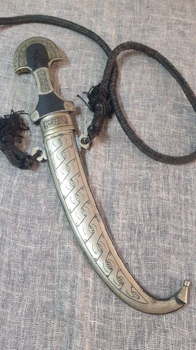 Ритуален нож,кама,хандбал,кумая