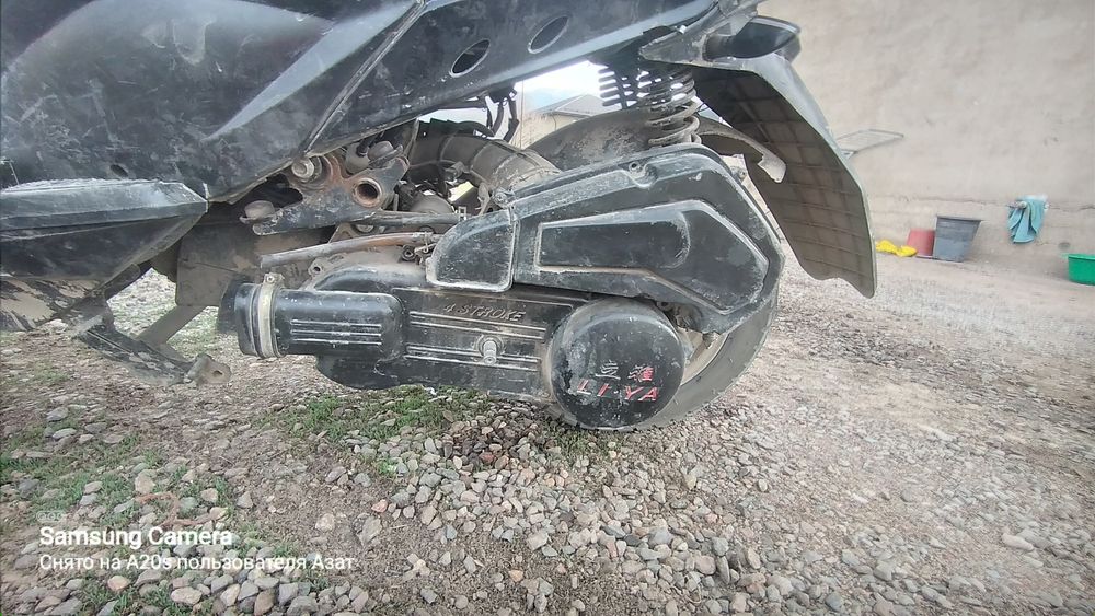 Продам бумер матор лия с документами