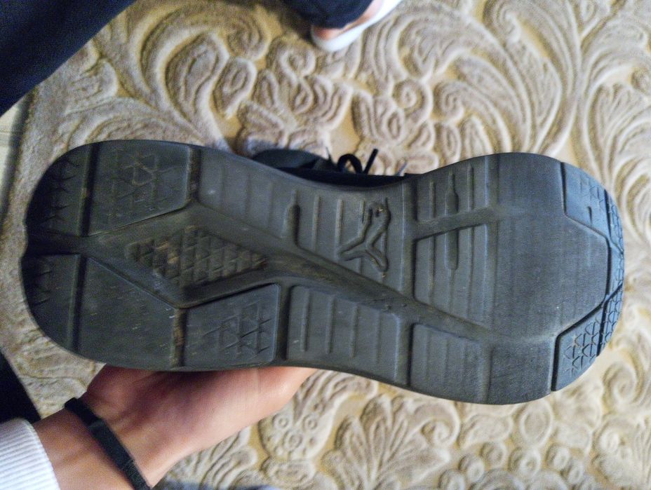 Vând papuci noi purtați de câteva ori urgent!!doar azi sunt din Onești