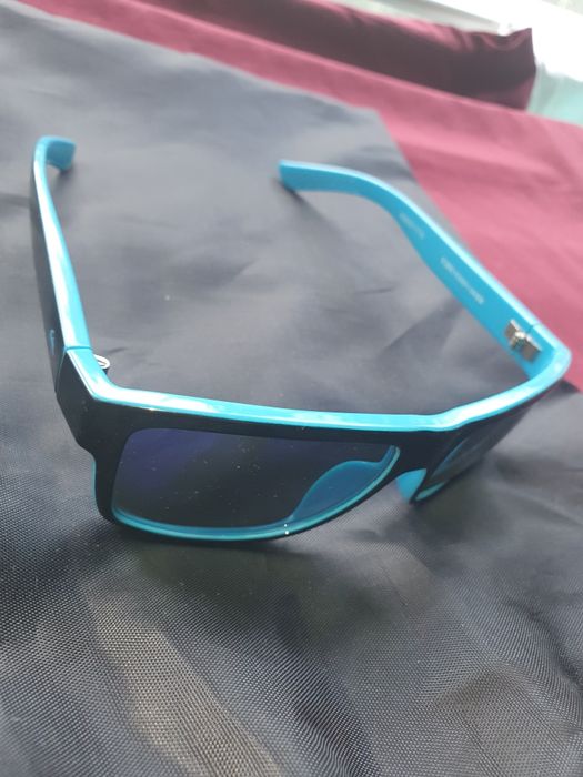 Quiksilver - оригинални мъжки слънчеви очила Quiksilver