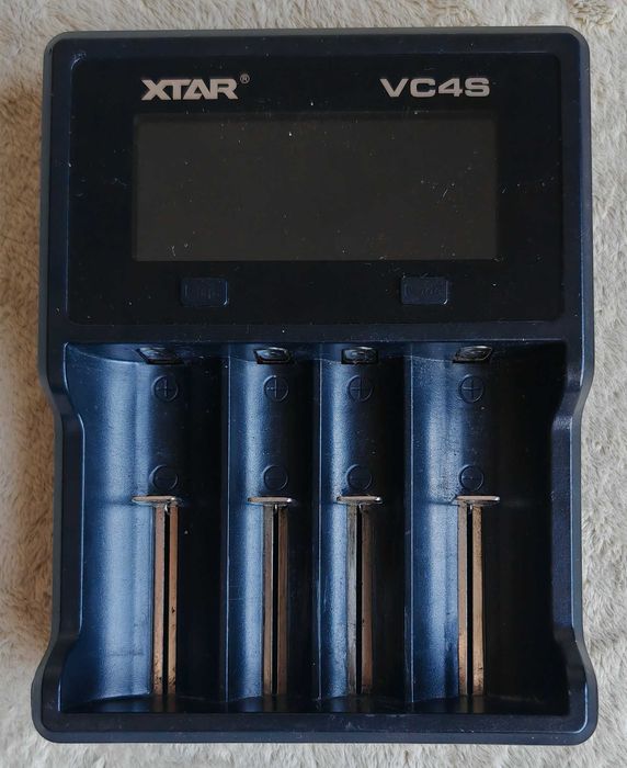 XTAR VC4S Charger - умно зарядно за Li‑ion / Ni‑MH акумулатори батериi