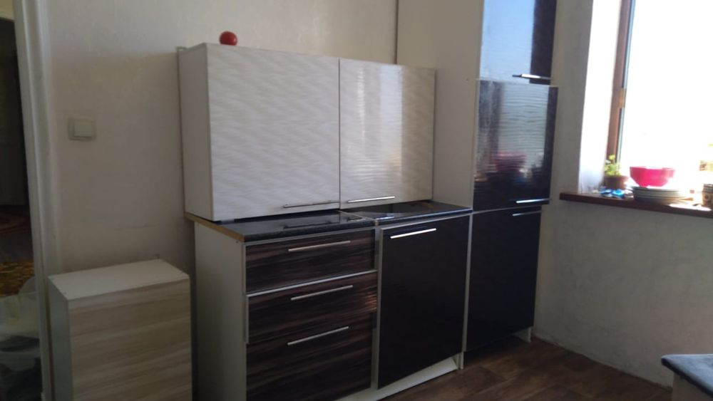 Рассиски кухонный гарнитур