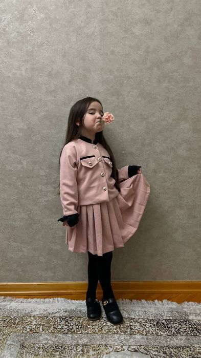 Qazchalar uchun judayam chiroyli kostyum yubkachamiz