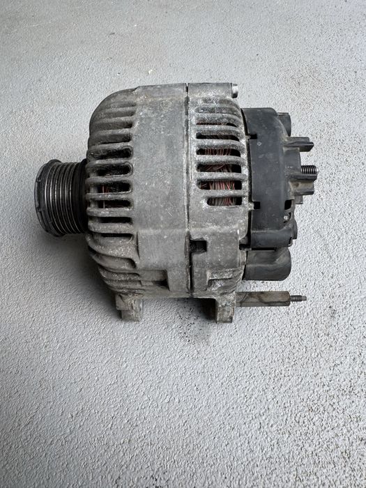 Alternator VW Volkswagen Passat B6 2.0 BMP 180A(021 903 026L)
