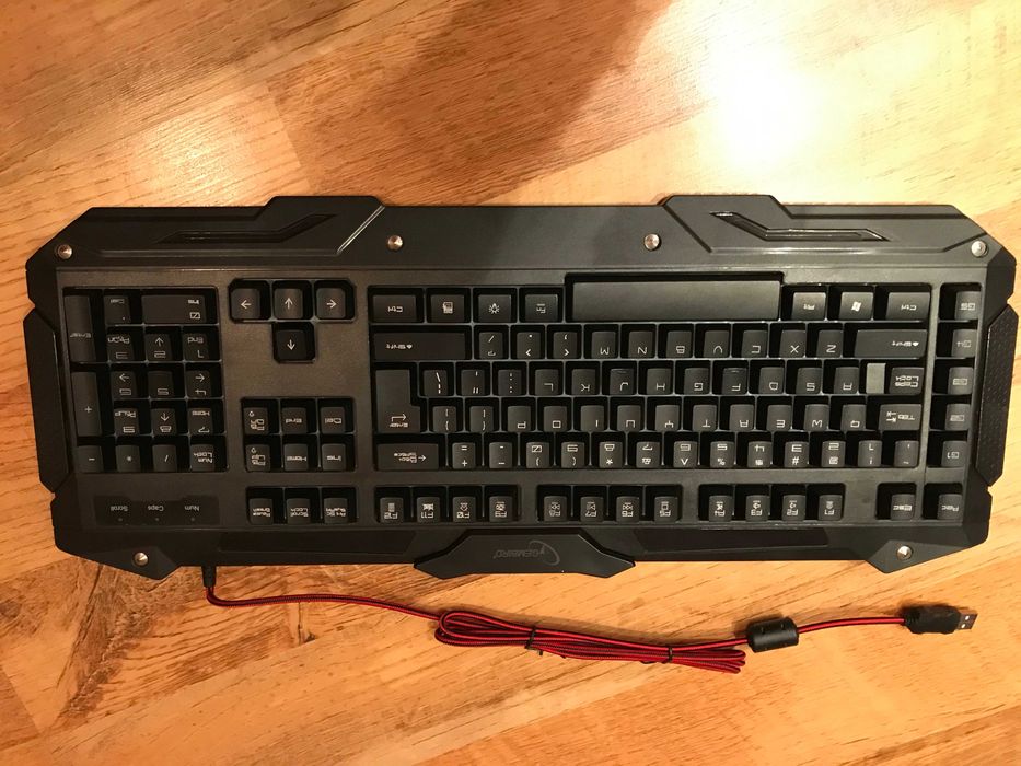 чисто нова програмируема геймърска клавиатура GEMBIRD