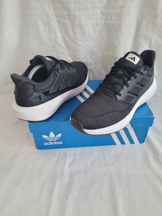 Маратонки Adidas Cloudfoam 44.5 EU добро състояние в черно и бяло