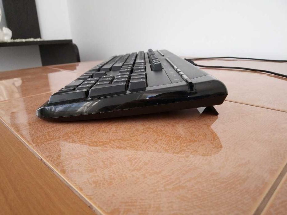 Tastatură Logitech Internet 350 – Fiabilitate Clasică