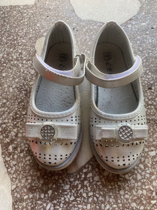 Pantofi eleganti fetite