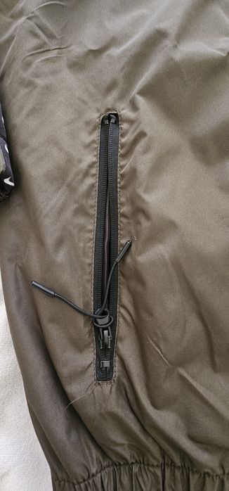 Чисто нова ветровка Nike pro, тъмно зелена