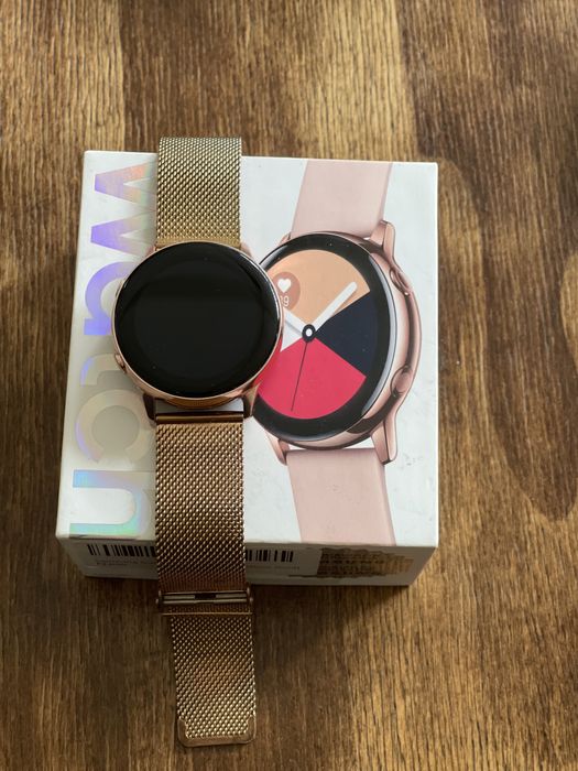 Смарт часовник Samsung Galaxy Watch Active