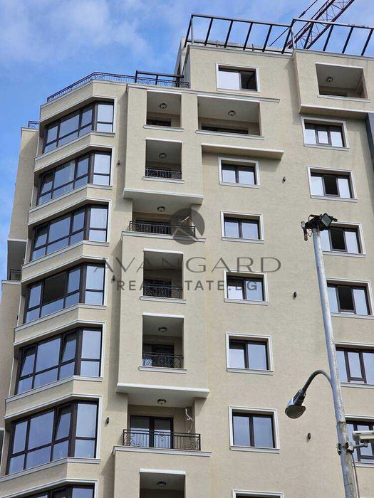 Продава се Тристаен апартамент в Пловдив, Център - 107 кв.м за 2100 €/кв.м - Снимка #11