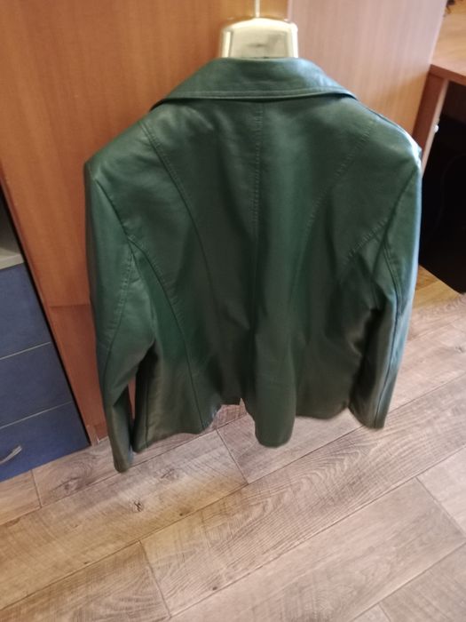 Продам кожаную куртку