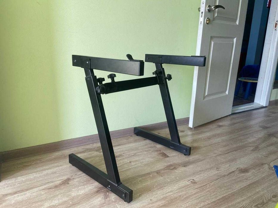 Синтезатор  Yamaha