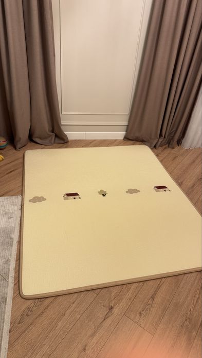 Коврик плотный. Хорошего качество