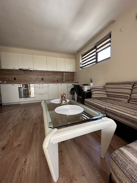 Двустаен, обазаведен апартамент в Банско