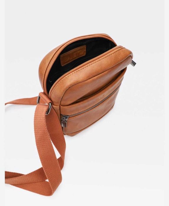 Мъжка кожена чанта / цвят Камел /