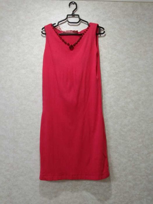 Продам платье женское