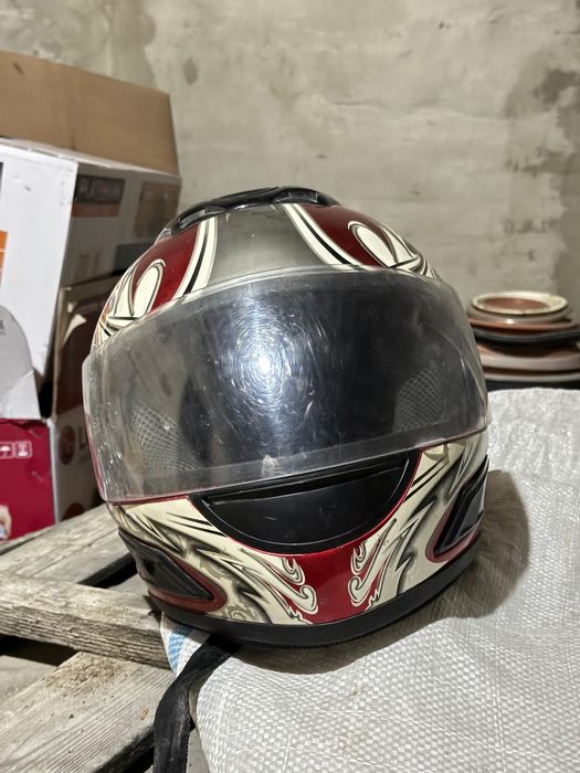 Каска для мопеда