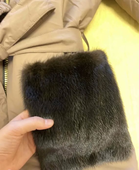 Продается зимний пуховик. Новый.