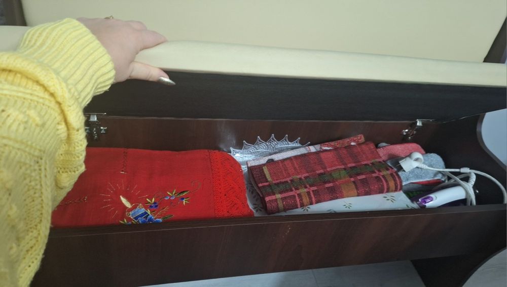 Кухненски ъглов диван